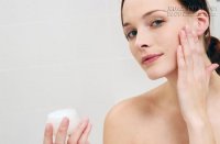 Bạn đã biết công dụng làm đẹp kỳ diệu của sáp nẻ?