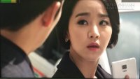 Cô ra khỏi phòng ngủ ngay, vợ tôi về thì cô nhập viện là chắc