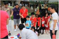 Nguyên tắc vàng của cha mẹ dạy trẻ cách ứng xử nơi công cộng