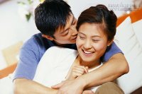 Cái kết có hậu cho người đàn ông quyết lấy vợ xấu như con gấu