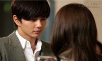 Đòn trả thù cay độc của người chồng vô sinh bị vợ bắt đổ vỏ