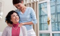 Chết lặng khi biết sự thật sau cách đối xử của vợ với mẹ chồng