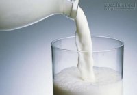 5 loại nước ai cũng nên uống vào buổi tối
