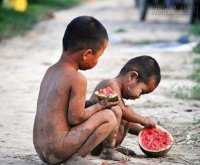 Ba đứa trẻ, hai cuộc đời, và một bài học nhân sinh sâu sắc rất đáng đọc