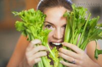 Không muốn chết sớm hãy ăn rau cần tây dù ghét tới đâu
