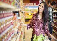 Đi chợ mua gì khi 1.730 tấn thức ăn chăn nuôi bẩn đã được bán?