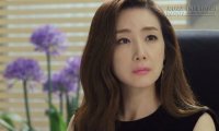 Tôi đã bỏ đi, mặc cho hai cô nhân tình lao vào cấu xé chồng mình trước cổng khách sạn