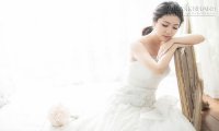 Cởi váy cô dâu để chạy trốn có lẽ là quyết định sáng suốt nhất cuộc đời tôi