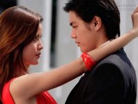 Bộ mặt thật của người vợ tiểu thư đẹp từng milimet