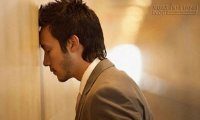 Chồng giả điên suốt nửa năm để thoát khỏi người vợ ngỗ ngược