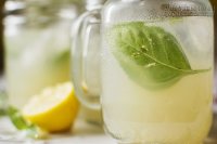 9 lợi ích sức khỏe của nước chanh mà bạn không ngờ được