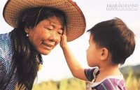 Cách xử lý đáng suy ngẫm của người mẹ khi con trai bị cho là ăn trộm ở trường