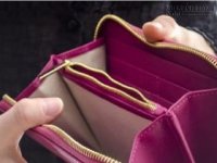 Bài học cách tiêu tiền từ con trai triệu phú từng bị phá sản