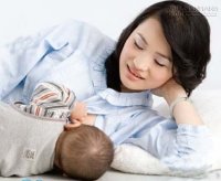 Mẹ cho con bú, chớ uống thứ này kẻo con bị tiêu chảy
