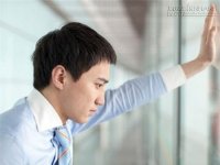 Cay đắng dâng người yêu cho kẻ khác chỉ vì một hành động ngu dại của tôi