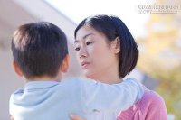 Bài học về sự chia sẻ qua hũ dưa chuột muối của mẹ