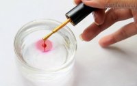 Công dụng không ngờ của sơn móng tay không biết phí cả đời