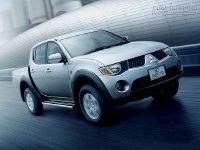Xe bán tải Mitsubishi