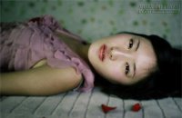 Cái lắc đầu từ chối của chồng trong đêm tân hôn – 12 năm sau tôi mới hiểu