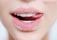 Cách đơn giản để tạm biệt đôi môi khô nứt nhanh chóng lại an toàn