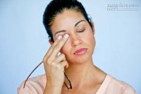 Làm theo cách sau đây, mắt của bạn sẽ không còn mỏi và mờ nữa