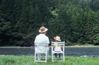 Cô gái trẻ nhận được bài học quý giá từ ông lão đi chung chuyến tàu