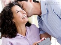 Cái kết có hậu cho người phụ nữ 25 năm nuốt nước mắt nuôi con riêng của chồng