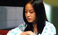 Chưa kịp cởi áo dài đỏ trên người tôi đã phải quỳ xuống xin lỗi nhà chồng