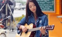 Xin hãy yêu em không chỉ bằng tình yêu mà còn bằng cả cảm thông và tha thứ