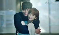 Mới chỉ xa nhà 4 tháng tôi đã không thể nhận ra cô vợ sề của mình trước đó nữa rồi!