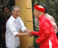 Phụ nữ có nên xông đất đầu năm mới không?