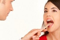 Bắt mệnh giàu nghèo, sướng khổ qua chiếc lưỡi