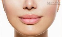 Nhìn đặc điểm môi dưới biết tính cách con người