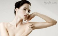 5 mẹo hay giữ cho khuỷu tay luôn trắng mịn