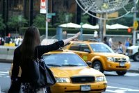 Tips phòng chống cướp giật, thoát yêu râu xanh khi đi taxi