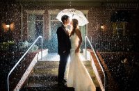 Mưa trong ngày cưới: điềm lành hay dữ?