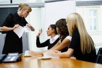 Tướng mặt của những kiểu sếp khó chiều