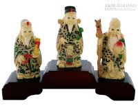 Trưng bày tượng Tam Đa cầu sức khỏe, an lành và phú quý