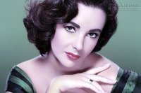 Nhìn Tướng Mặt Đoán Vận Đào Hoa Vượng Hay Không