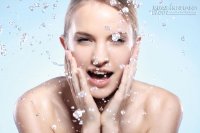 Ngồi máy tính nhiều mà da vẫn trắng hồng, mịn màng