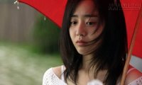 1h đêm bị chồng tát tới tấp rồi đuổi khỏi nhà chỉ vì món quà Tết