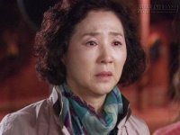 Giữa đêm khuya, mẹ chồng hùng hổ sang nhà hàng xóm đòi chồng cho tôi