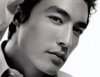 Xem tướng mày đoán huyết thống gia đình