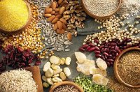 Những cẩn trọng phải biết khi ăn hạt hướng dương, hạt điều
