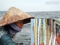 Người vợ hôi hám và những đồng tiền nhàu nát cất sâu dưới khe tủ