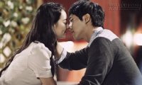 Khi tình yêu được phô trương quá đà