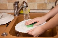 Những cách rửa bát khiến bạn dễ chết sớm