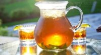 Ai hay uống trà đá thì phải biết cách này để tránh suy thận cấp tính