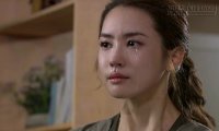 Bầu bí to thế kia mà cô vẫn còn nghĩ tới chuyện đó được, đồ mất nết