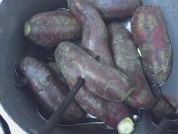 Mách bạn cách luộc khoai lang không cần nước đang khiến chị em phát cuồng